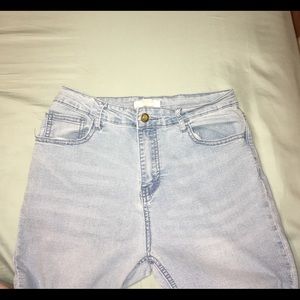 jeans (not ripped)